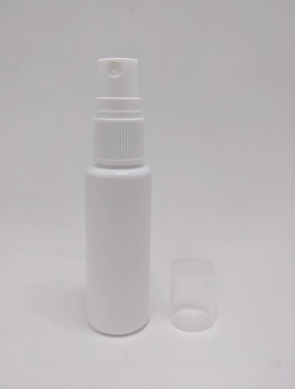美妆塑胶分装喷雾瓶30ML台湾制白色平肩圆形分装喷雾空瓶